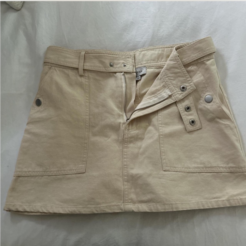 Brand new mini skirt